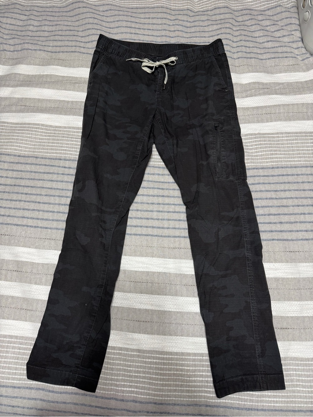Vuori Camo Drawstring Pants